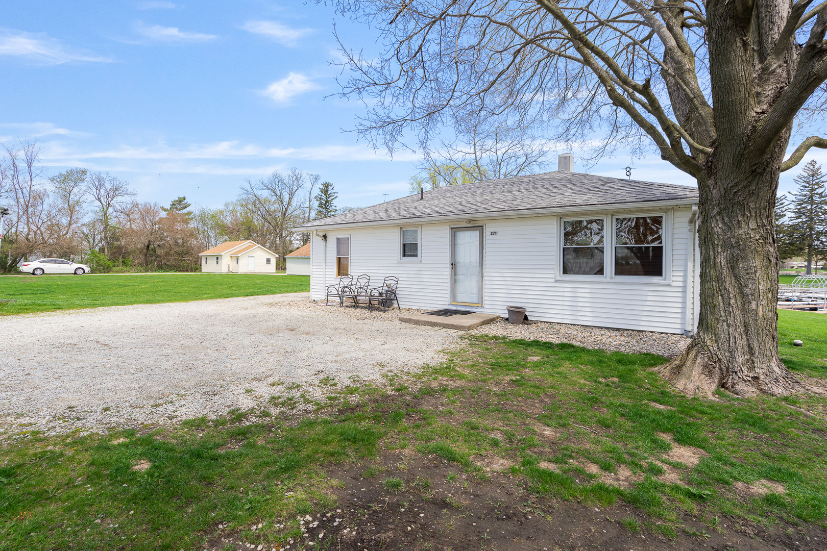 2697 River Road, Kankakee, IL 60901