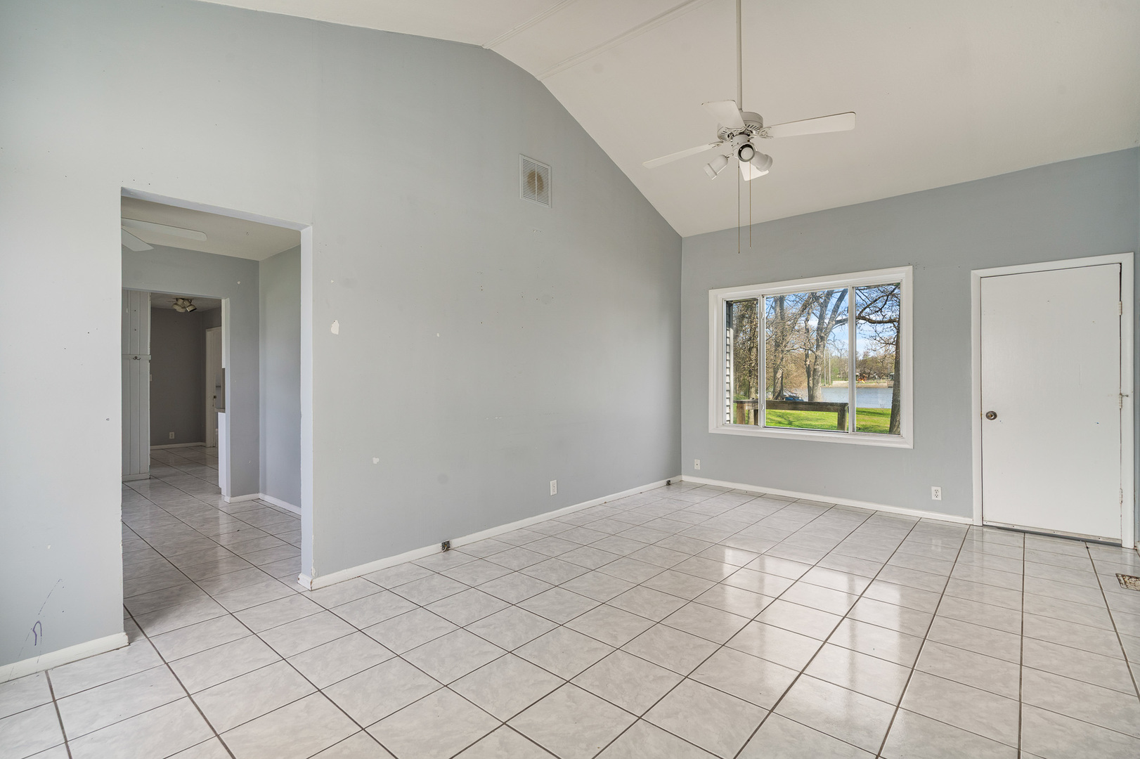 2697 River Road, Kankakee, IL 60901