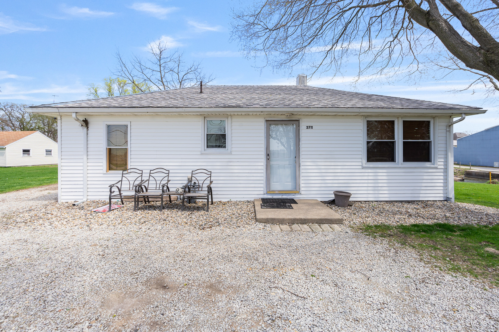 2697 River Road, Kankakee, IL 60901