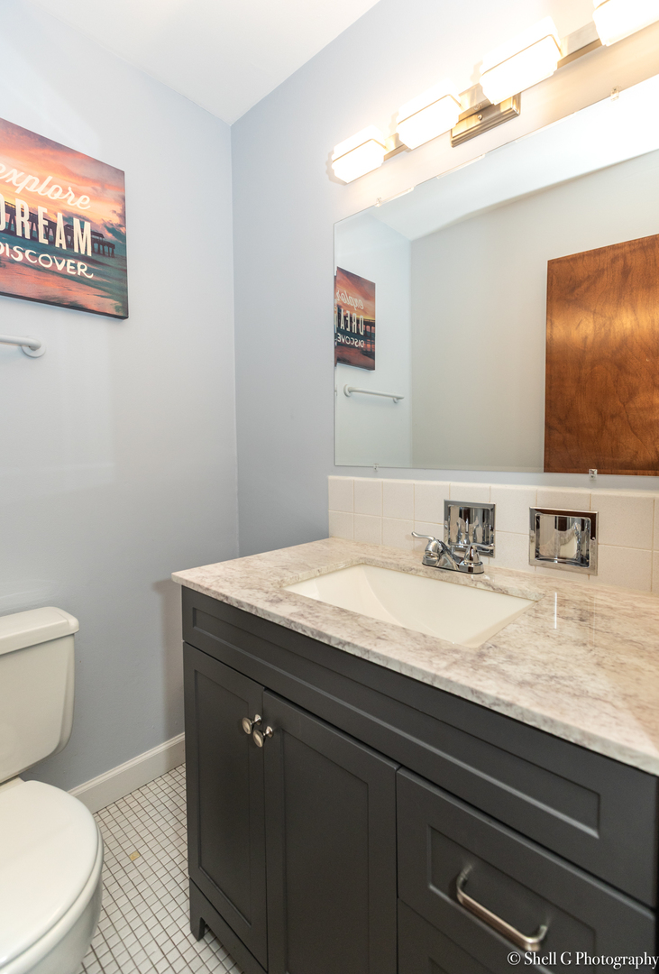 9745 S Karlov Avenue #607, Oak Lawn, IL 60453