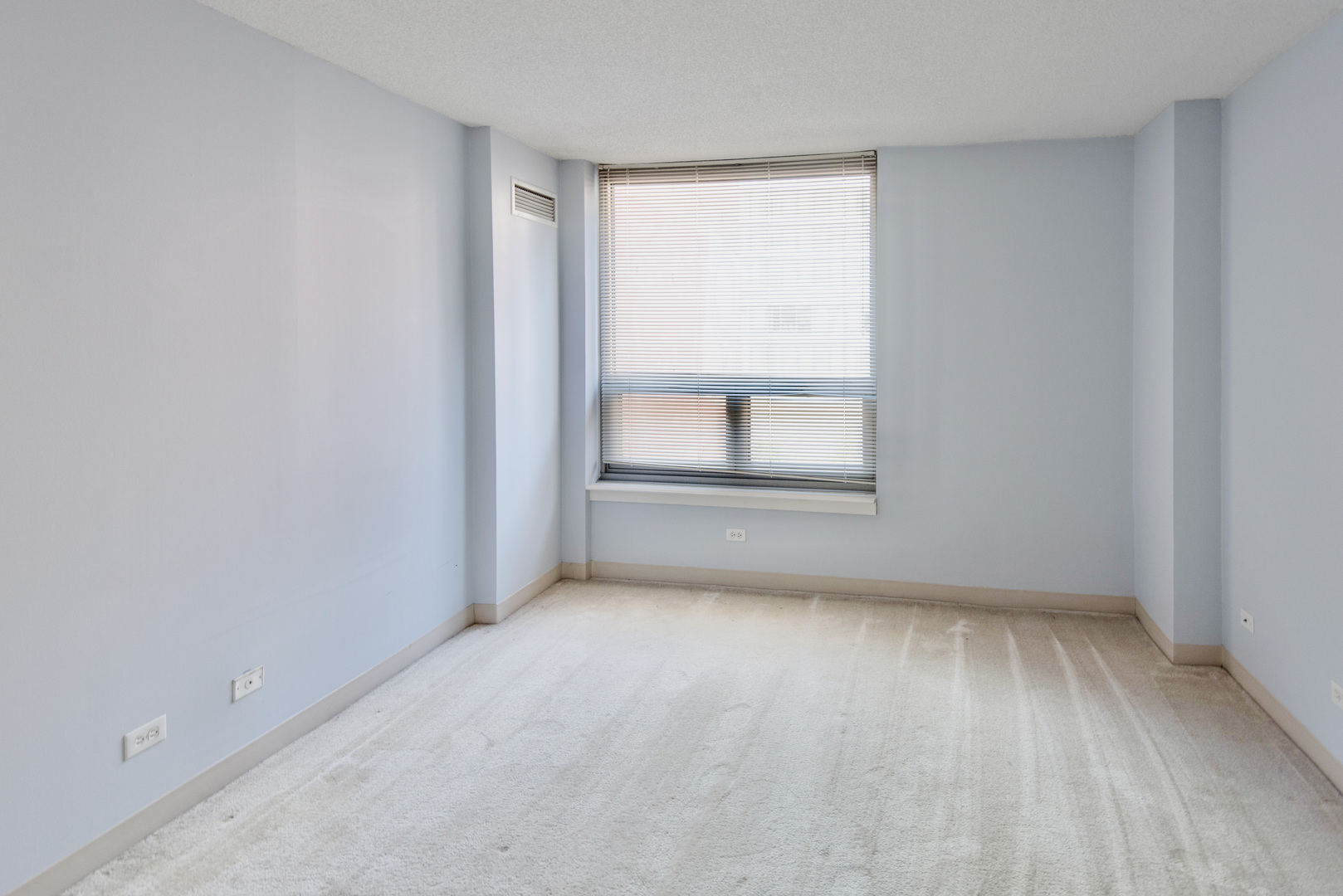 440 N Wabash Avenue #604, Chicago, IL 60611