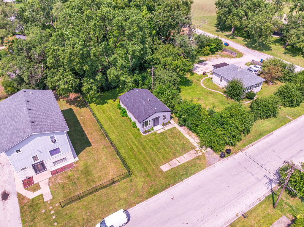 15812 Lincoln Avenue, Harvey, IL 60426