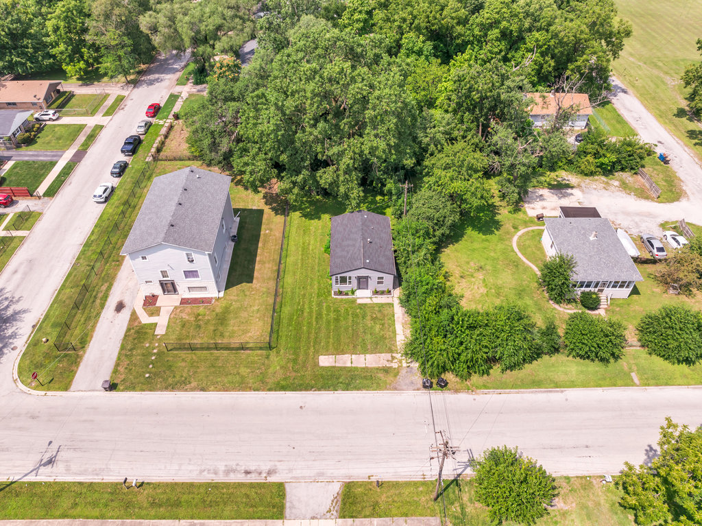 15812 Lincoln Avenue, Harvey, IL 60426