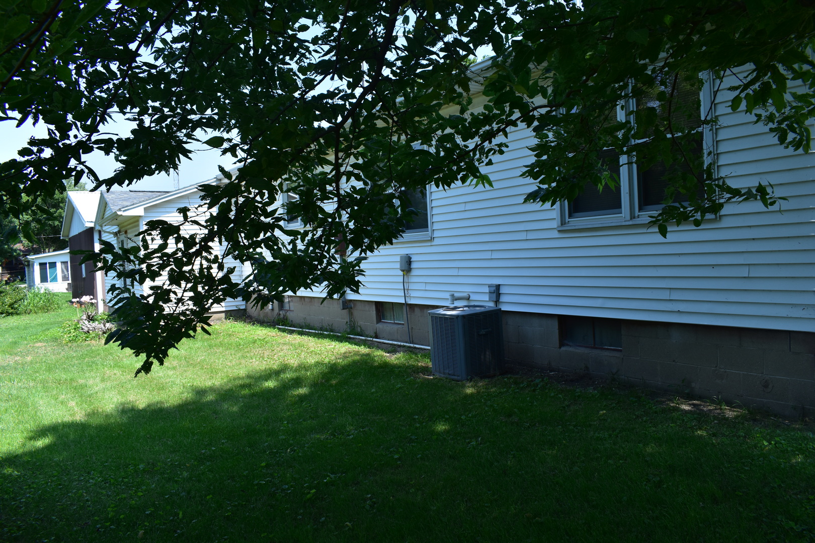 211 N Monroe Street, Flanagan, IL 61740