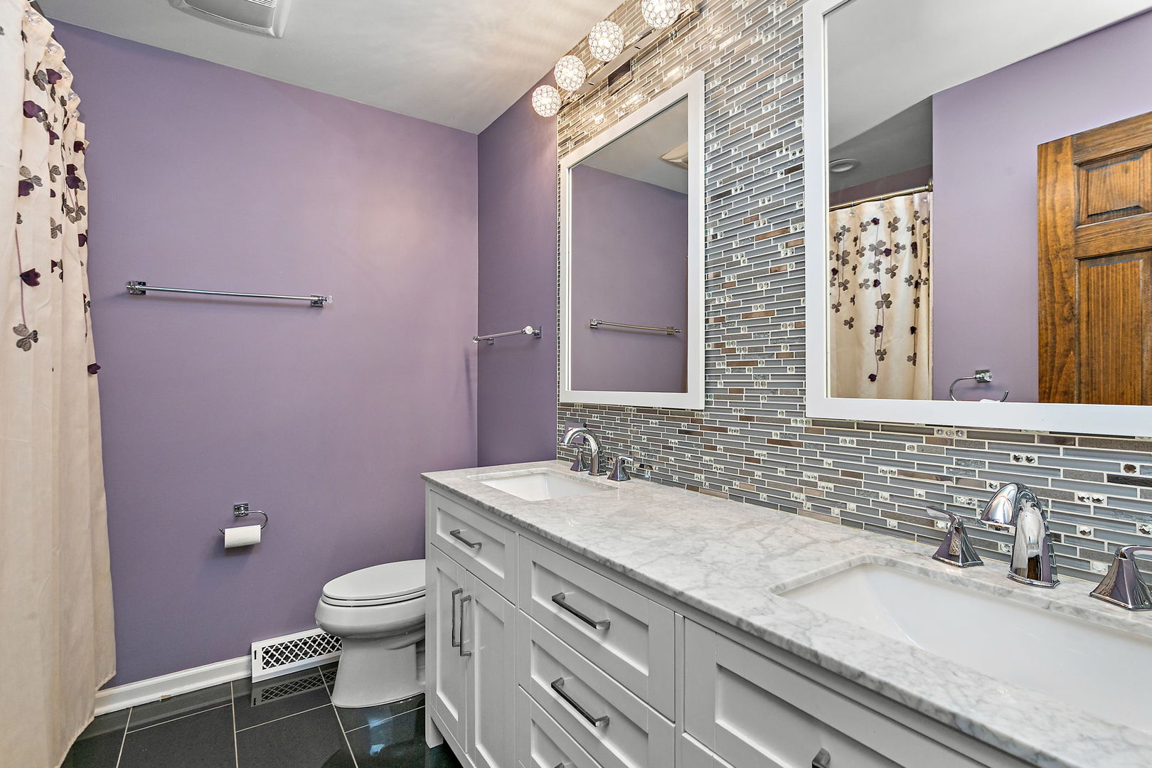 1324 PARKER Place, Elk Grove Village, IL 60007
