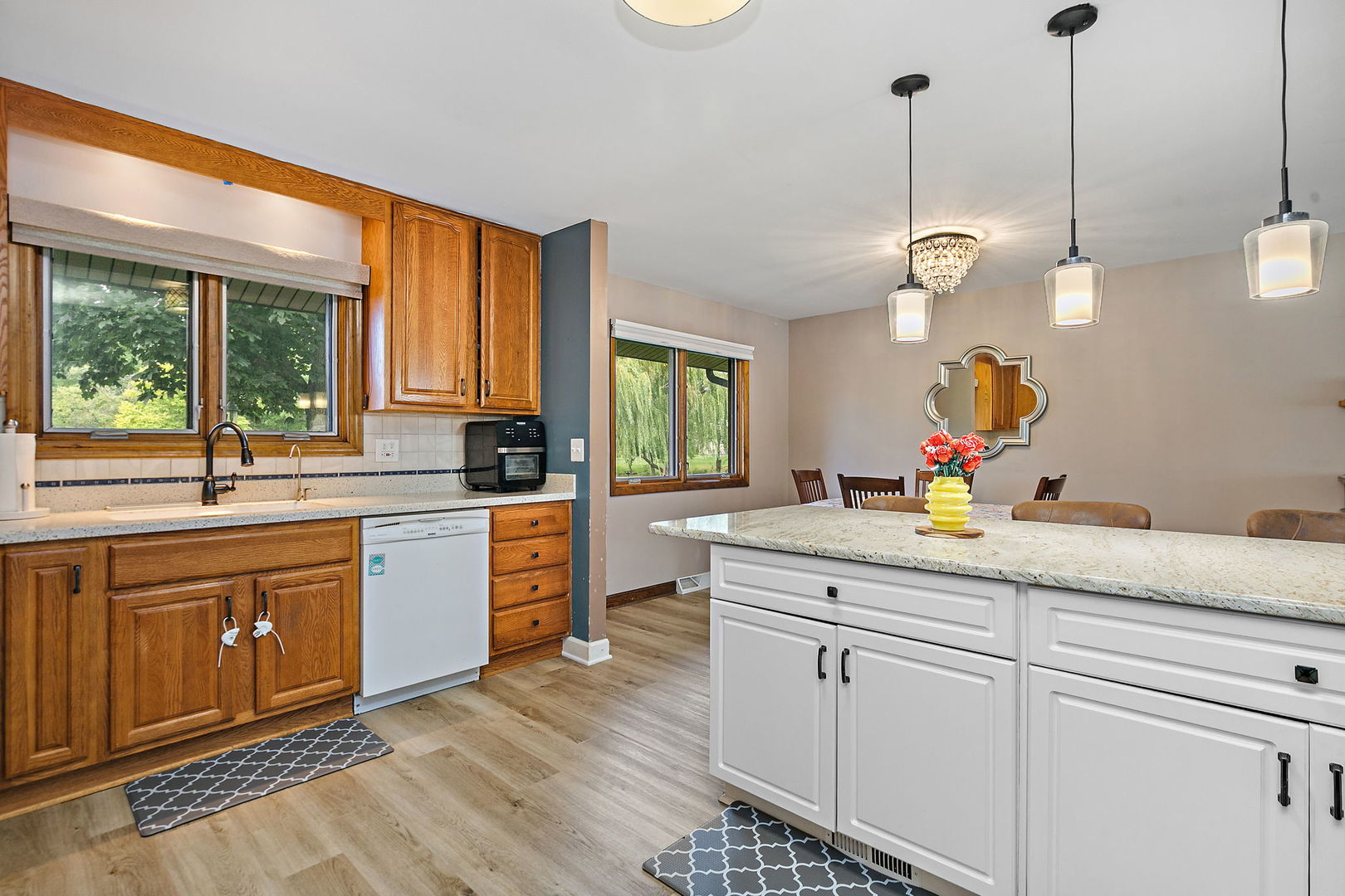 1324 PARKER Place, Elk Grove Village, IL 60007