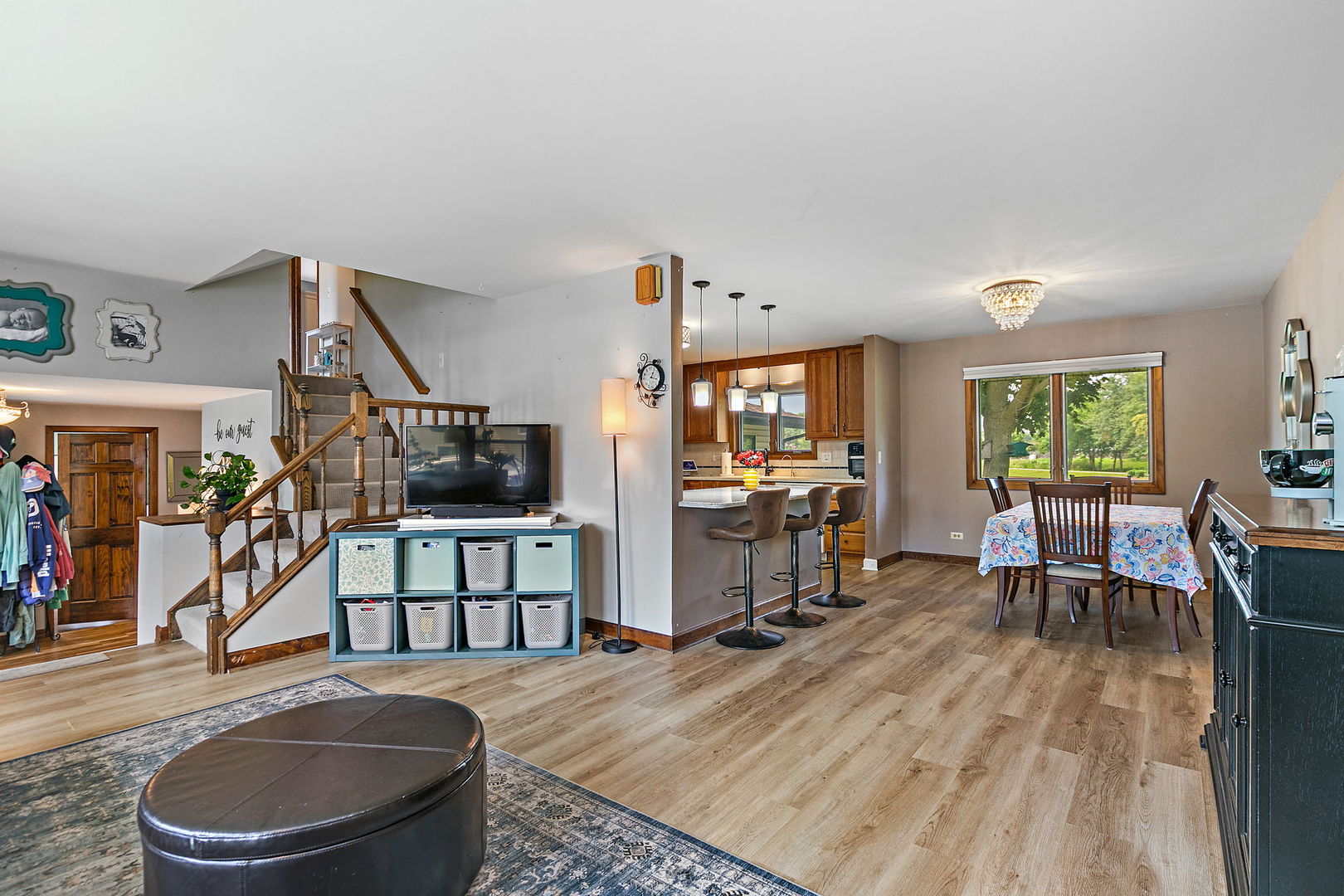 1324 PARKER Place, Elk Grove Village, IL 60007