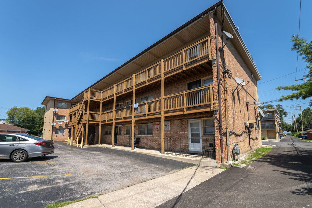 11908 Gregory Street #2, Blue Island, IL 60406