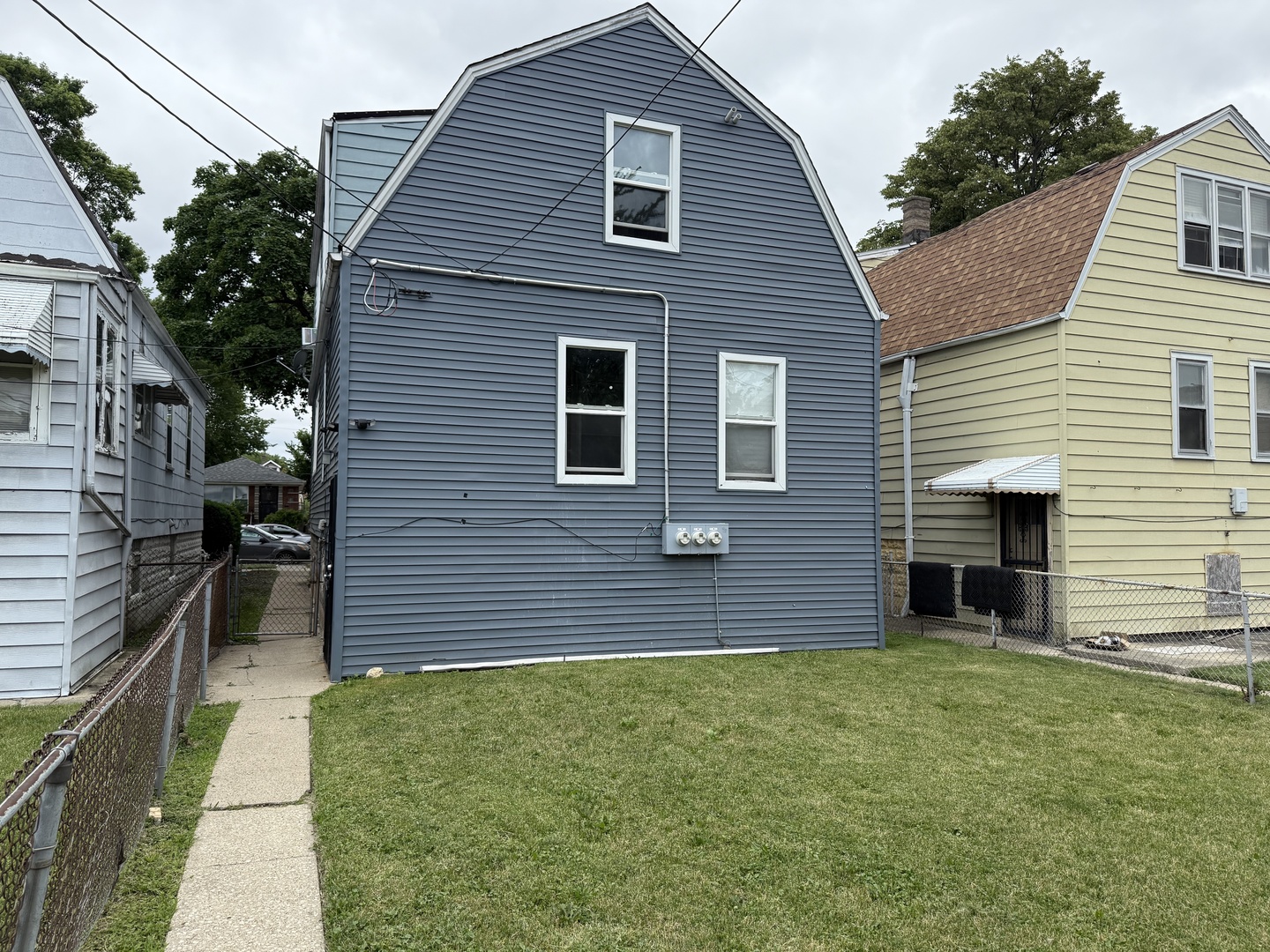 5437 S Seeley Avenue, Chicago, IL 60609