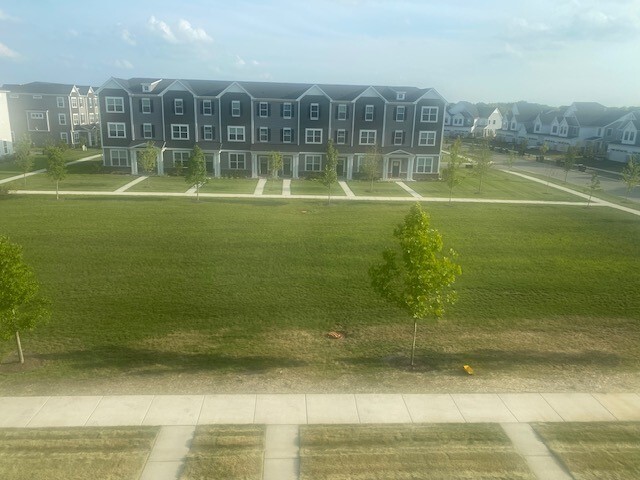 4511 Chelsea Manor Circle #4511, Aurora, IL 60504