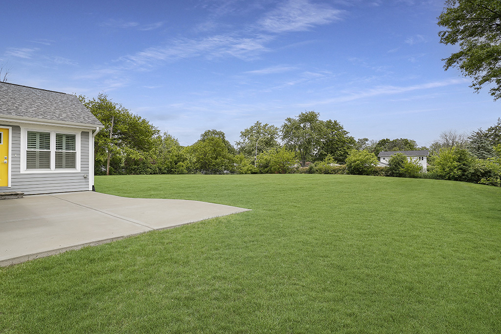 8081 Tennessee Avenue, Willowbrook, IL 60527