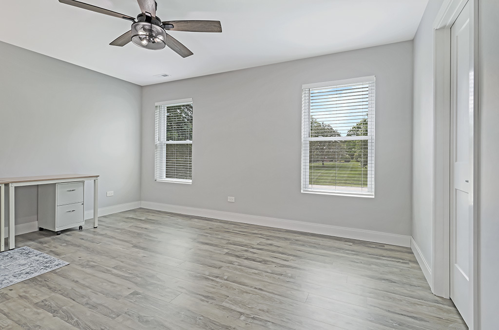 8081 Tennessee Avenue, Willowbrook, IL 60527