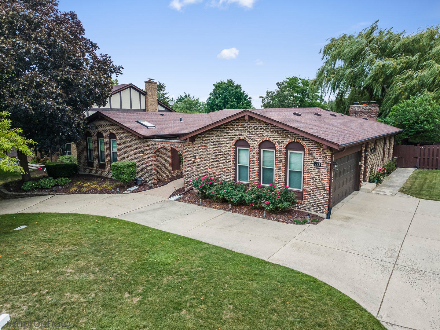 923 S Stonehedge Lane, Palatine, IL 60067