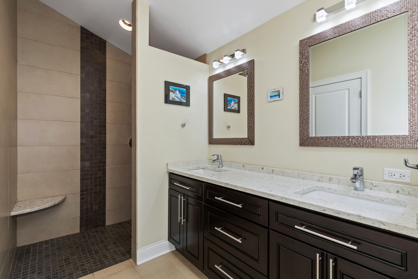 923 S Stonehedge Lane, Palatine, IL 60067