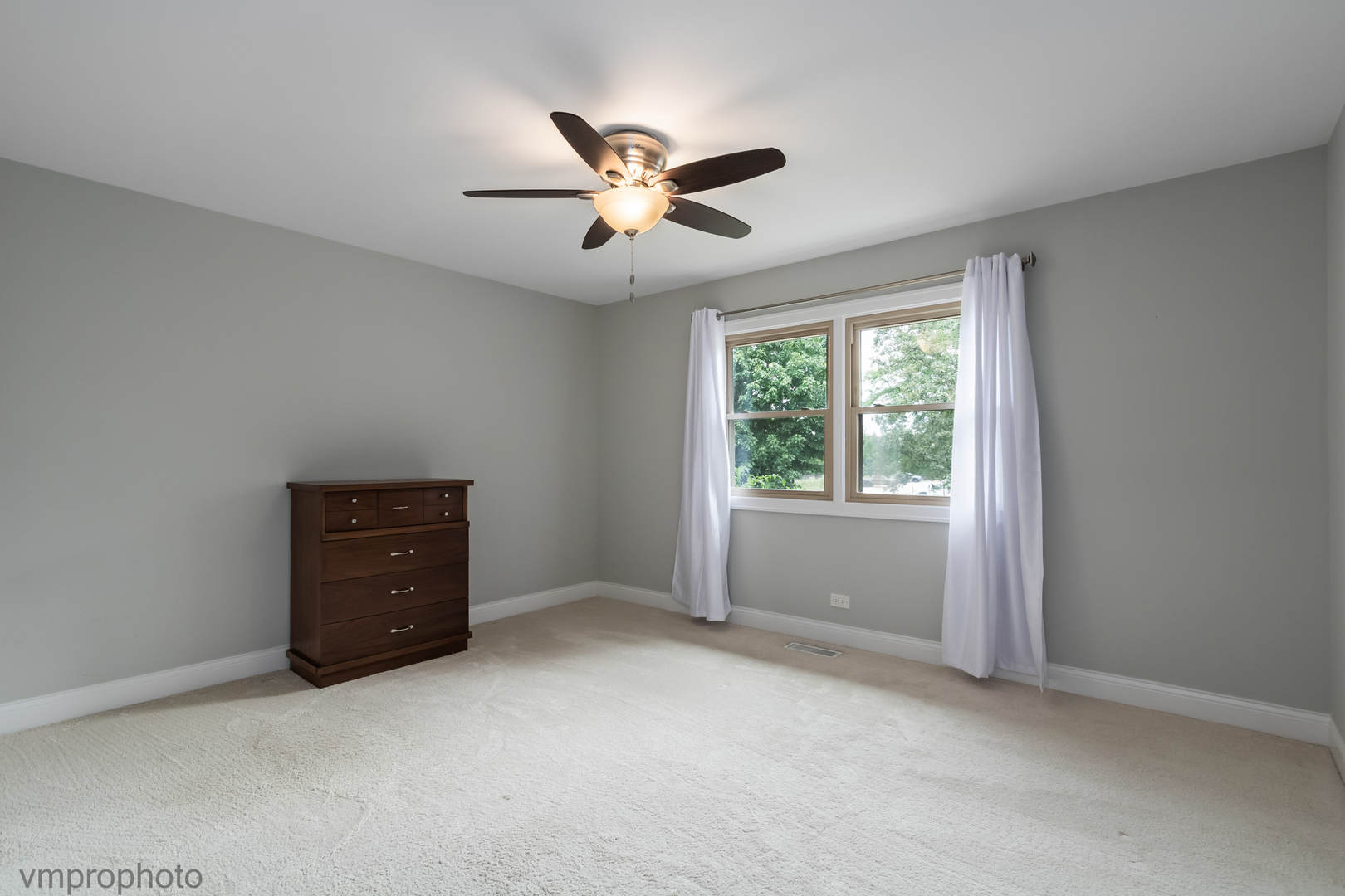 923 S Stonehedge Lane, Palatine, IL 60067