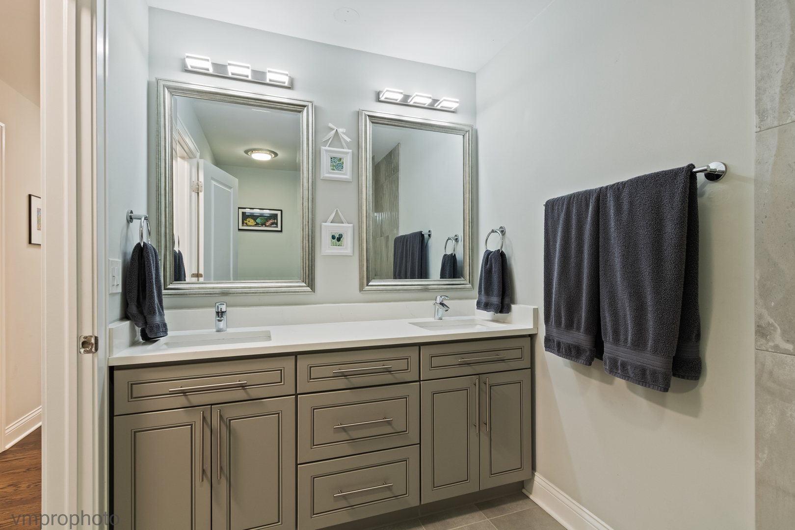 923 S Stonehedge Lane, Palatine, IL 60067