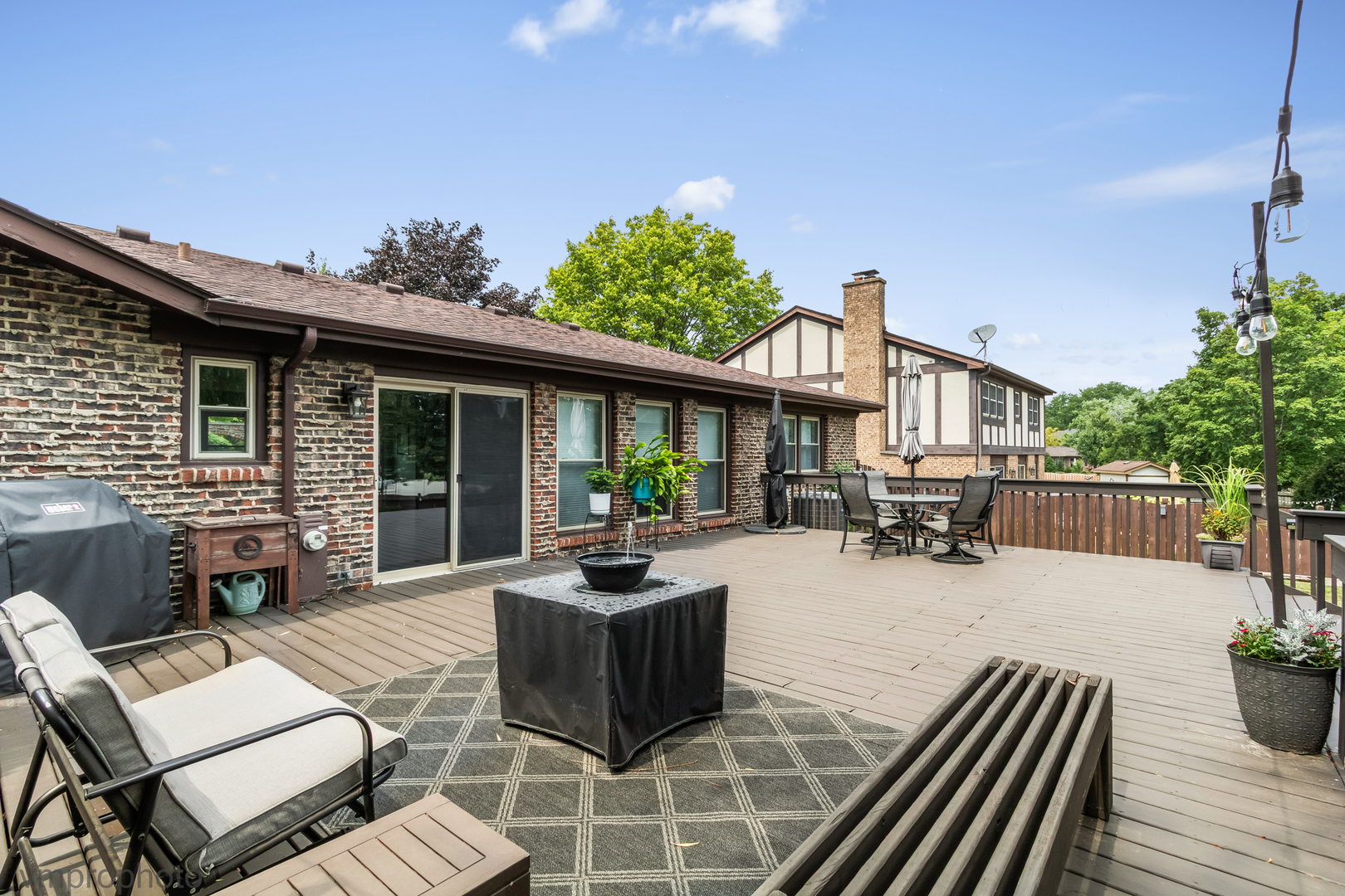 923 S Stonehedge Lane, Palatine, IL 60067