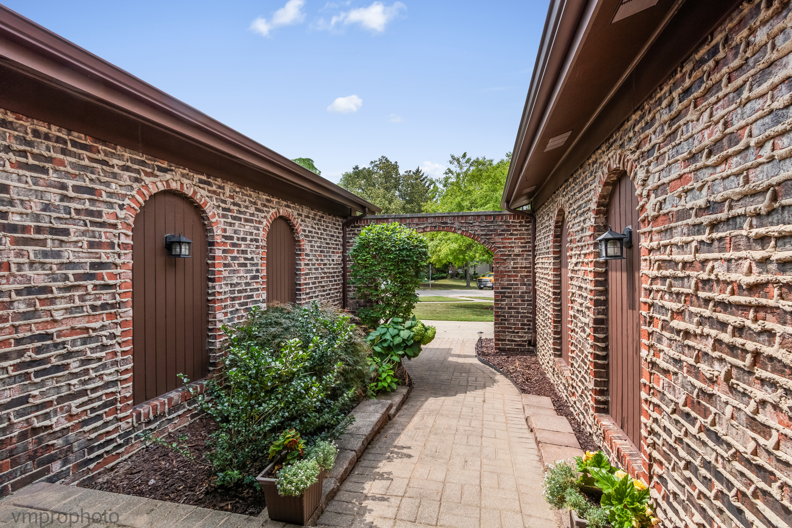 923 S Stonehedge Lane, Palatine, IL 60067