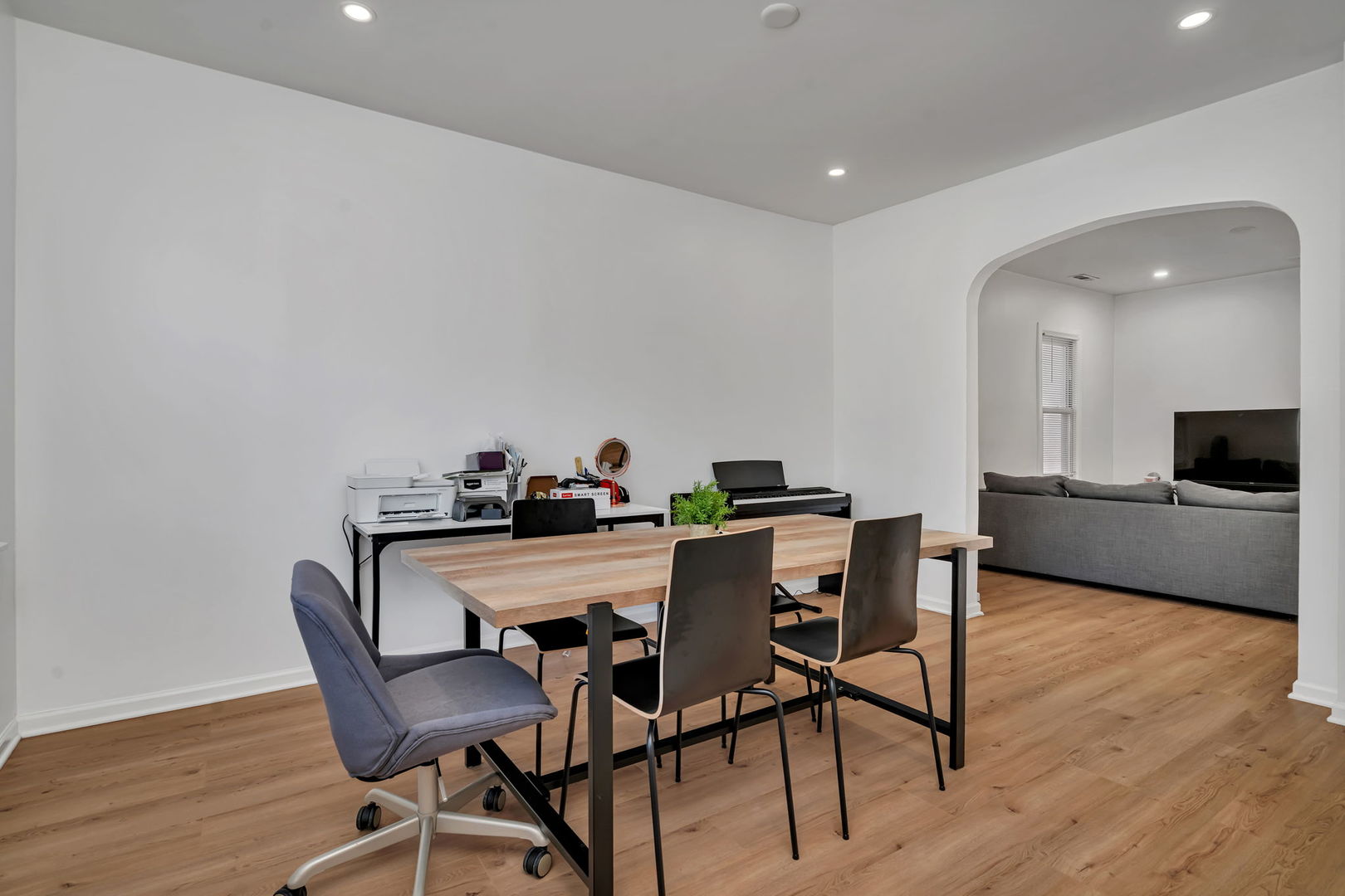 3504 S Union Avenue, Chicago, IL 60609