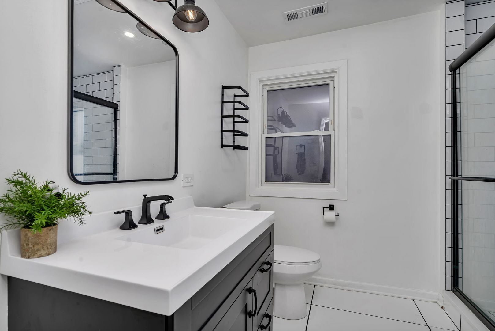 3504 S Union Avenue, Chicago, IL 60609