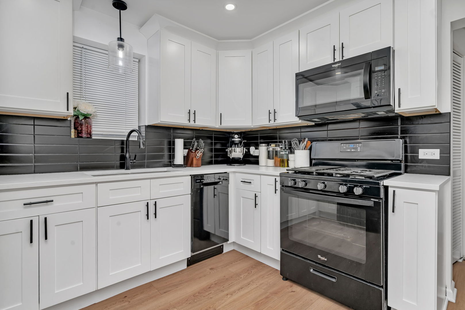 3504 S Union Avenue, Chicago, IL 60609