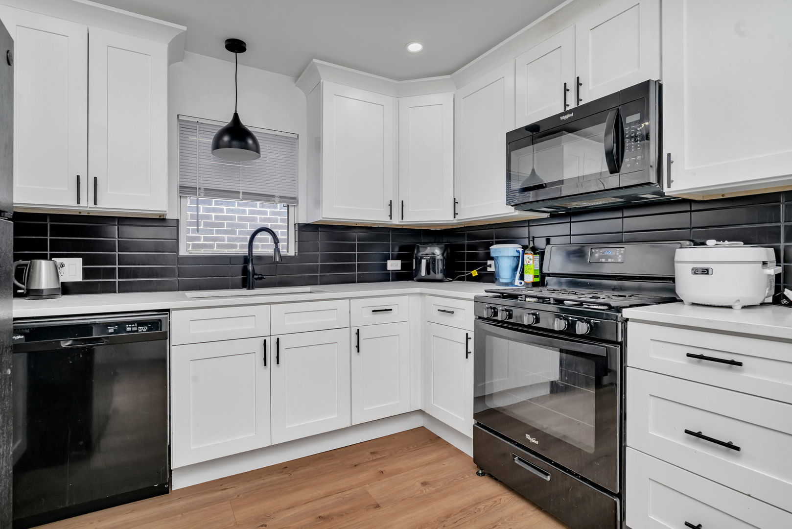 3504 S Union Avenue, Chicago, IL 60609
