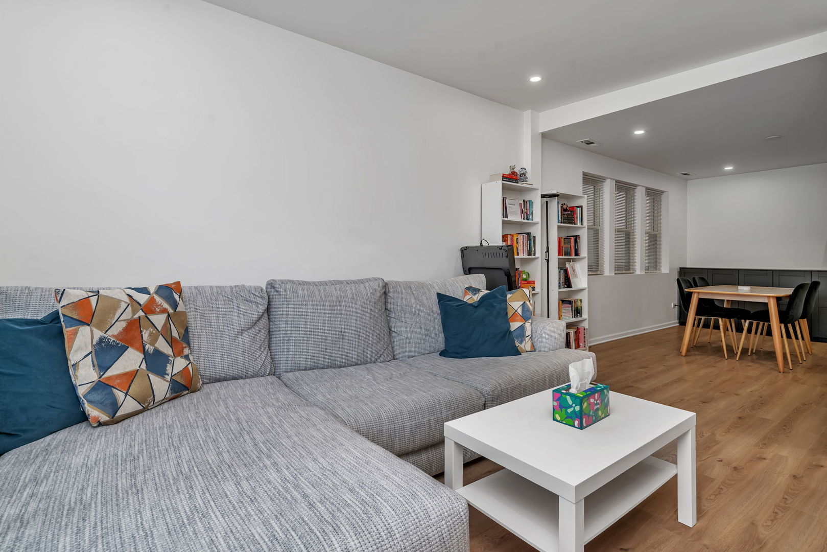 3504 S Union Avenue, Chicago, IL 60609