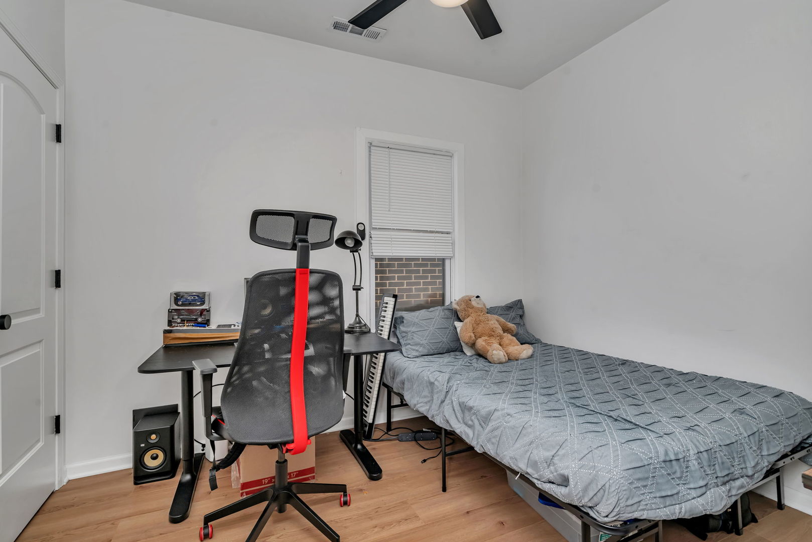3504 S Union Avenue, Chicago, IL 60609