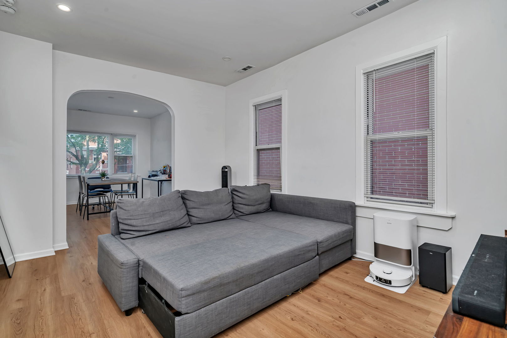 3504 S Union Avenue, Chicago, IL 60609