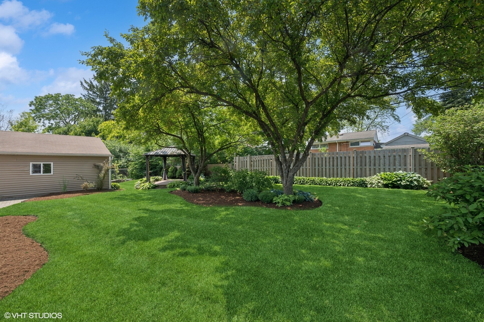 1419 W Miner Street, Arlington Heights, IL 60005