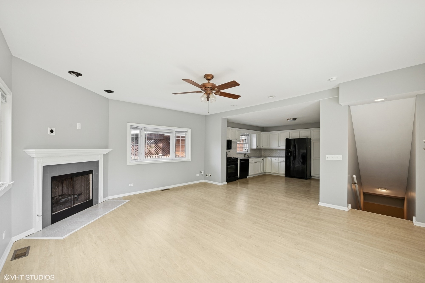 1419 W Miner Street, Arlington Heights, IL 60005