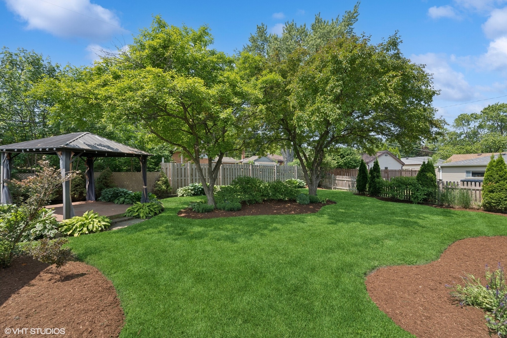 1419 W Miner Street, Arlington Heights, IL 60005