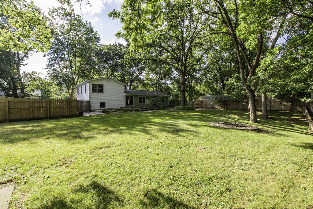 1129 Park Avenue, Winthrop Harbor, IL 60096