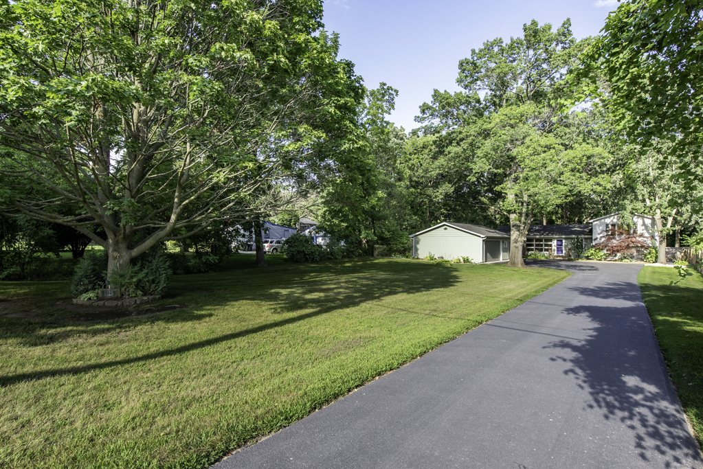 1129 Park Avenue, Winthrop Harbor, IL 60096