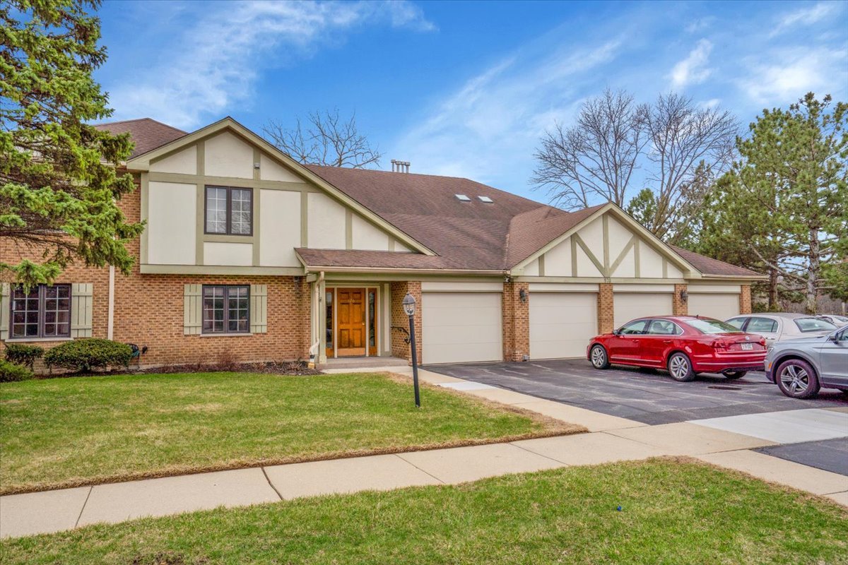 970 Ivy Lane #C, Deerfield, IL 60015