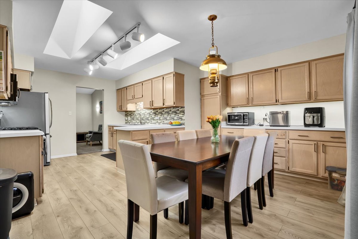 970 Ivy Lane #C, Deerfield, IL 60015