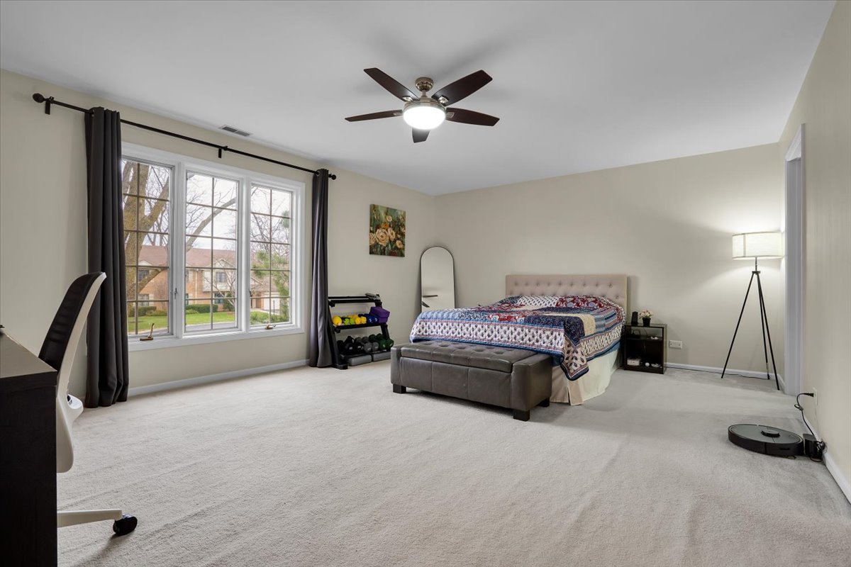 970 Ivy Lane #C, Deerfield, IL 60015