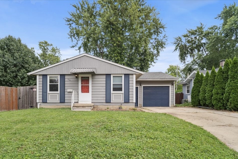 608 Maple Street, Bloomington, IL 61701