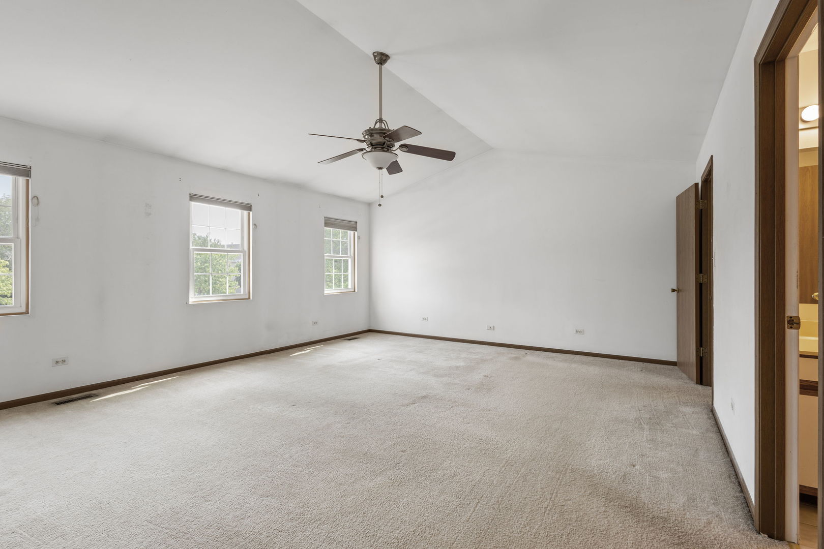 3016 Anton Drive, Aurora, IL 60504