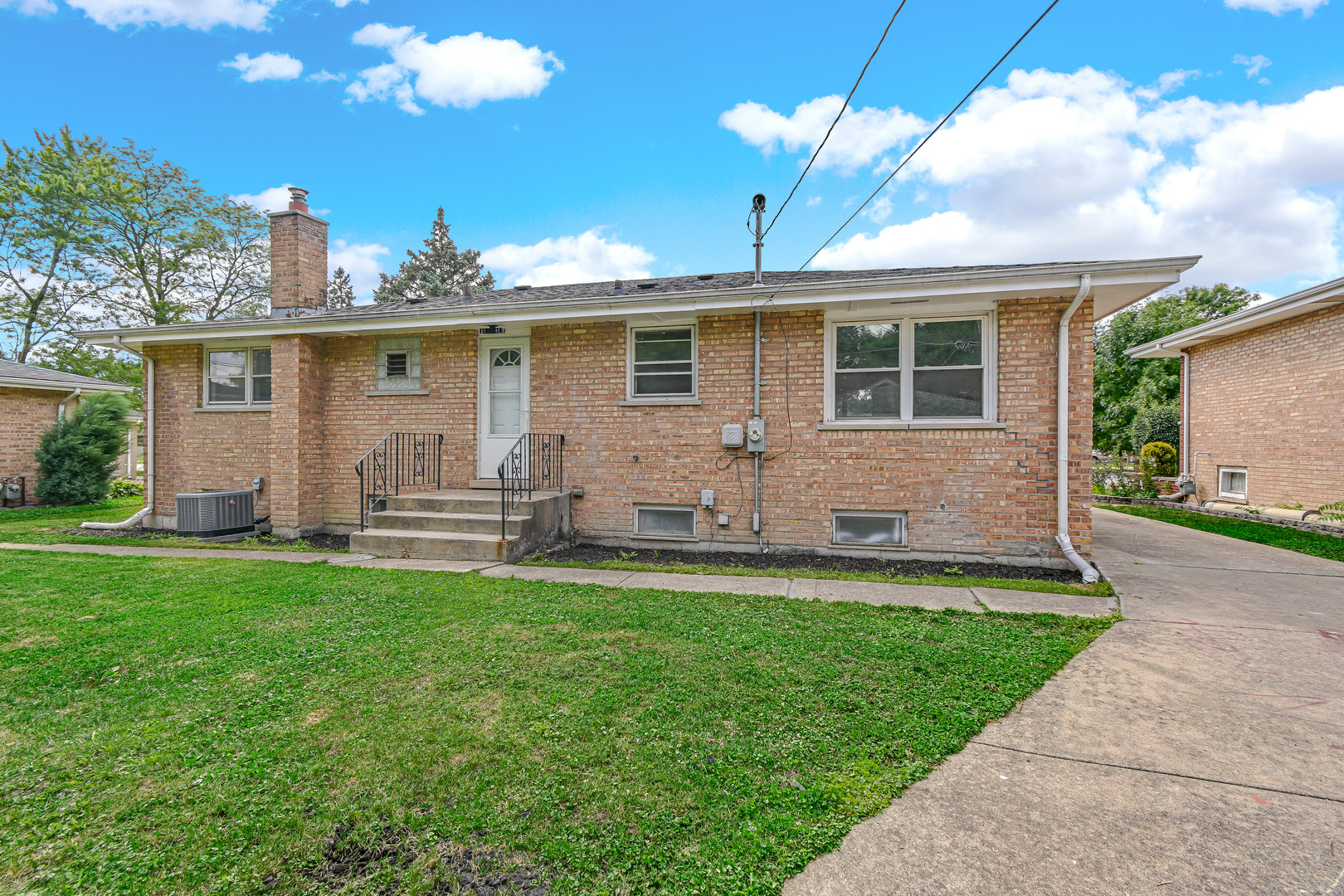 16503 Louis Avenue, South Holland, IL 60473