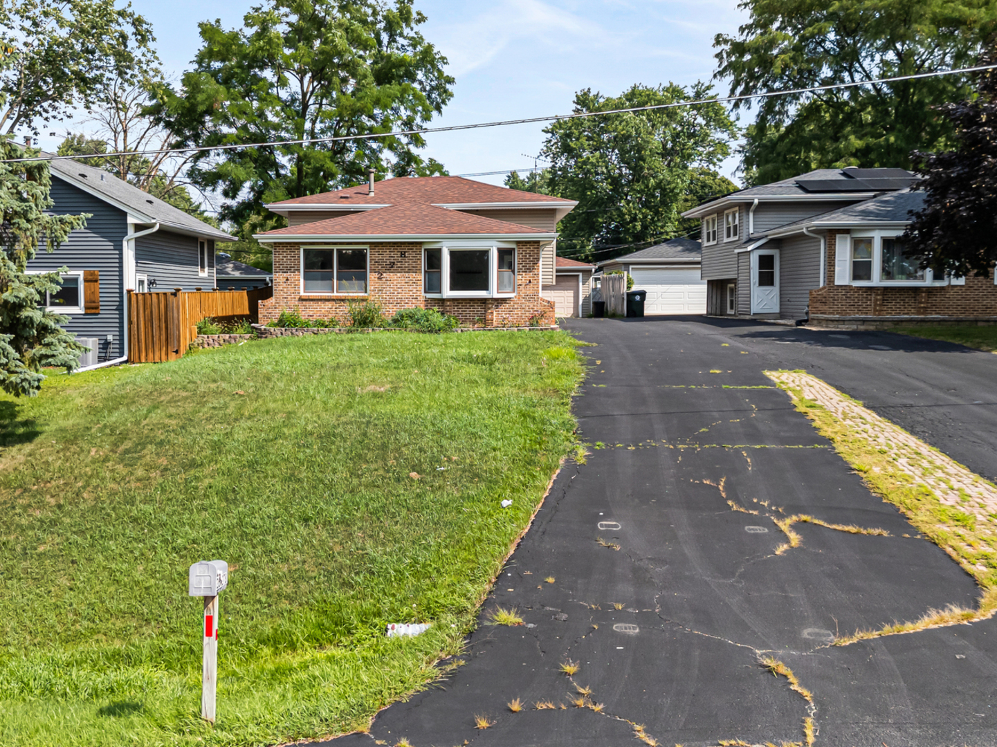 26W278 Harrison Avenue, Winfield, IL 60190