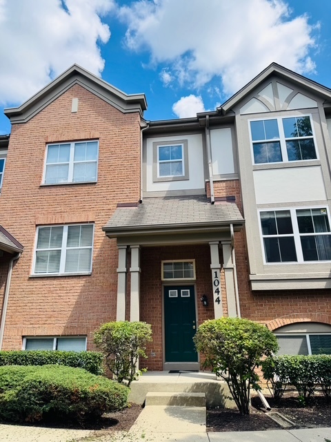 1044 N Claremont Drive, Palatine, IL 60074