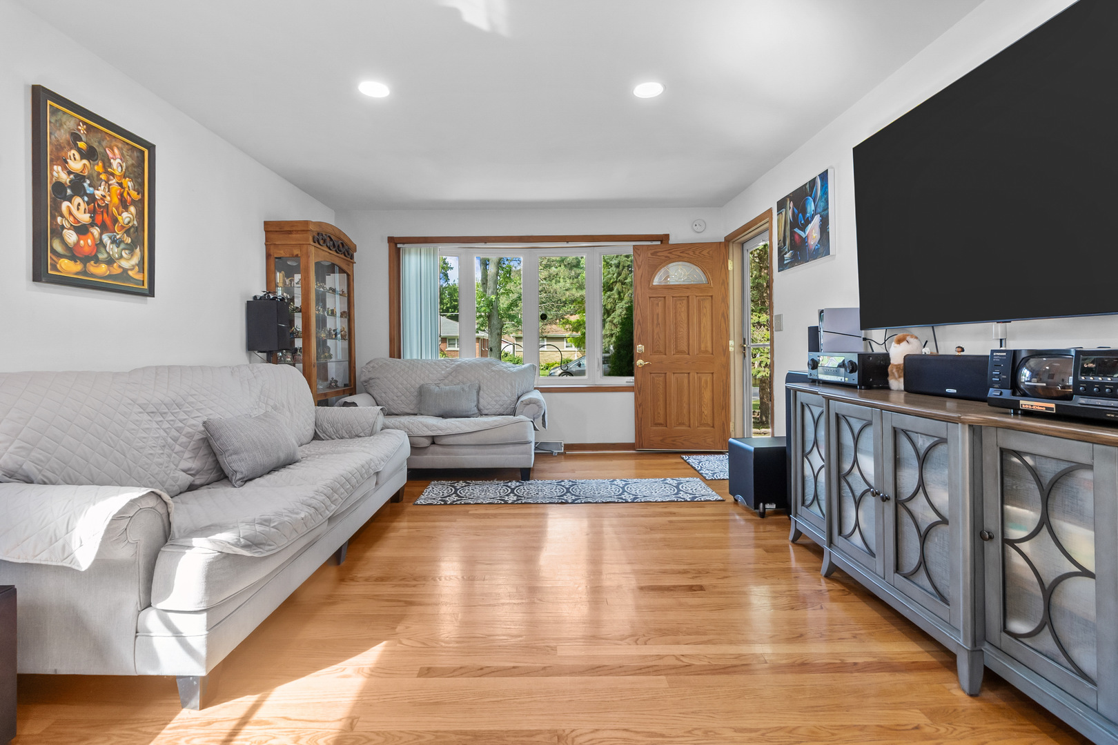 261 N Shaddle Avenue, Mundelein, IL 60060