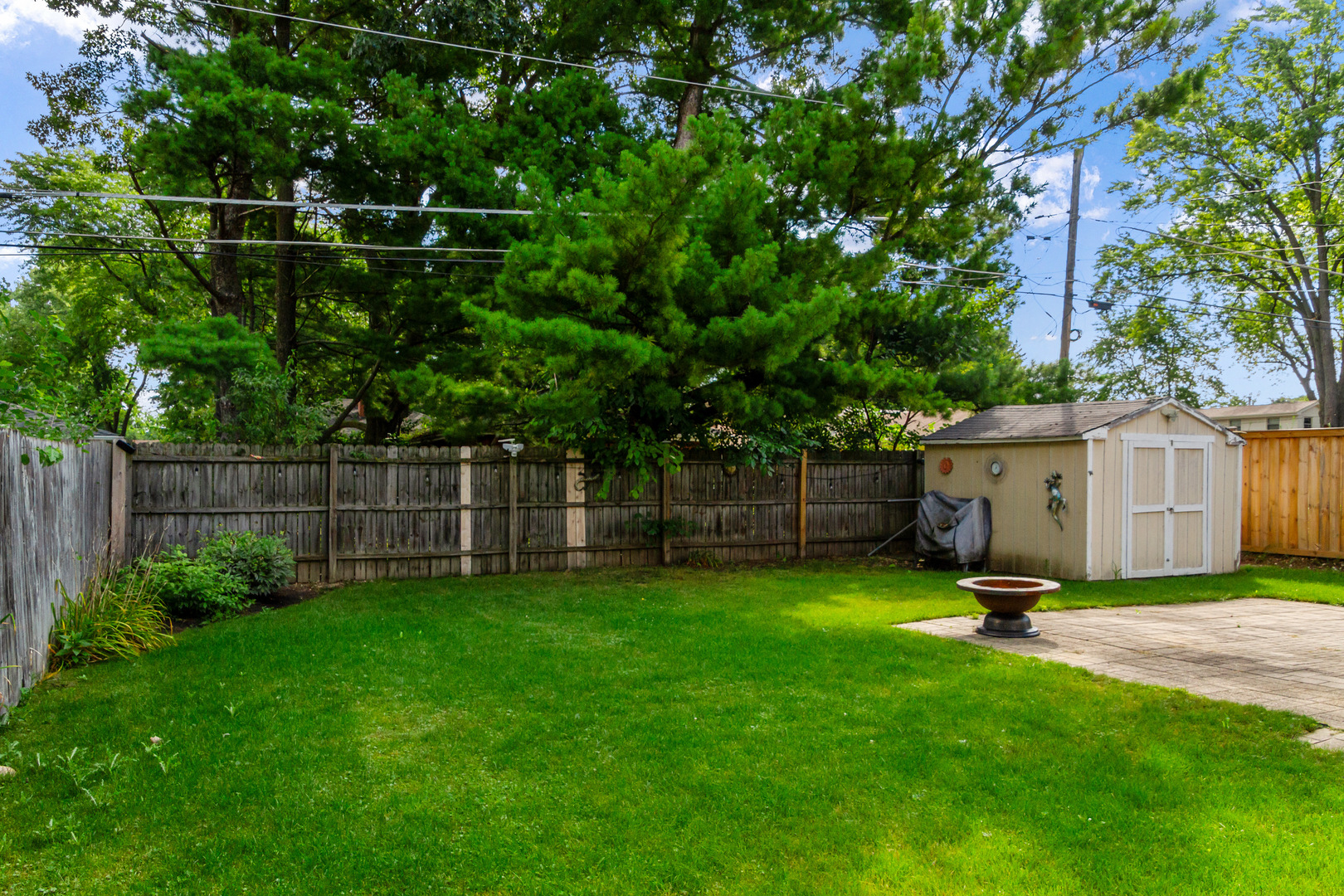 261 N Shaddle Avenue, Mundelein, IL 60060