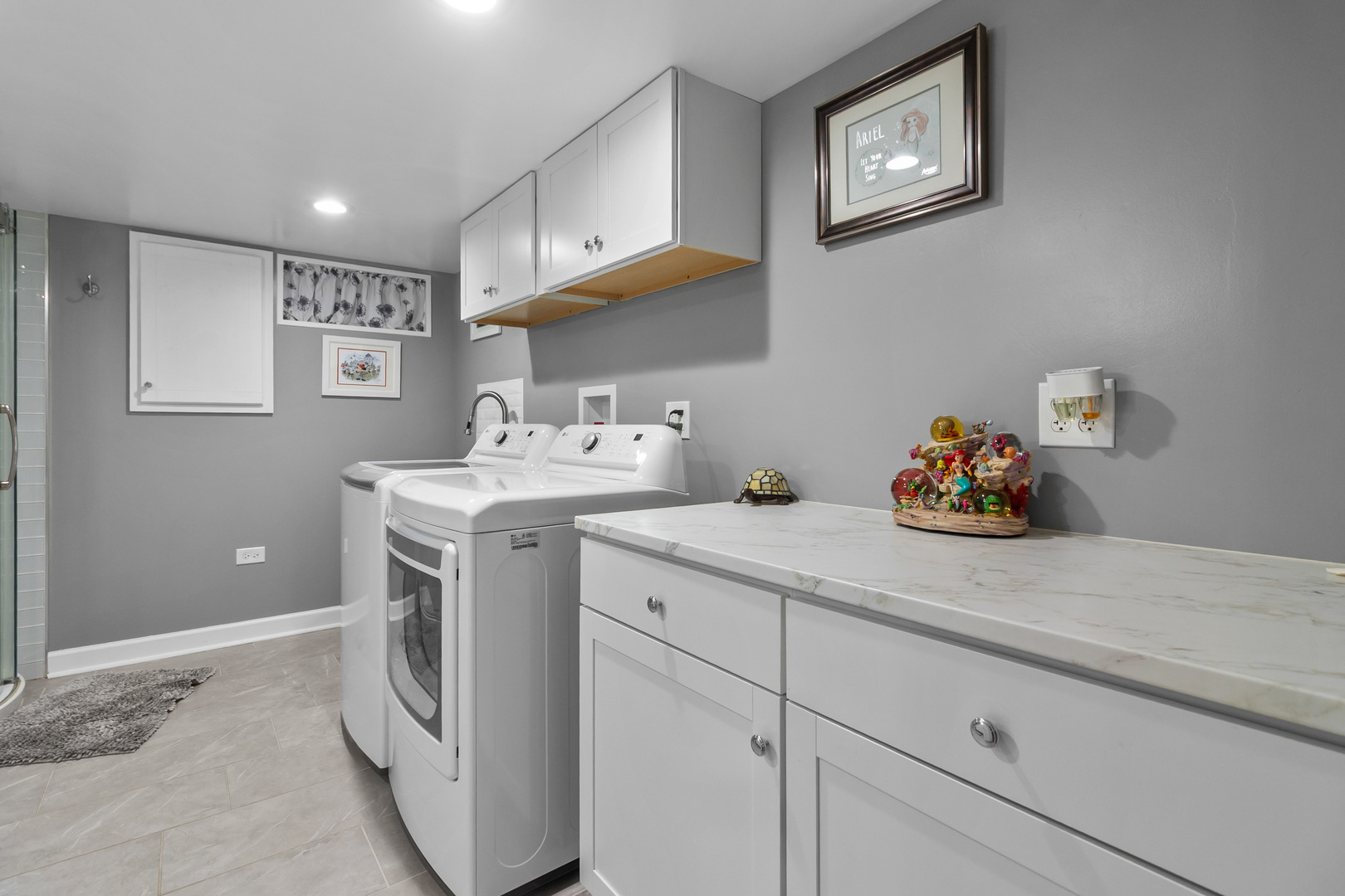 261 N Shaddle Avenue, Mundelein, IL 60060