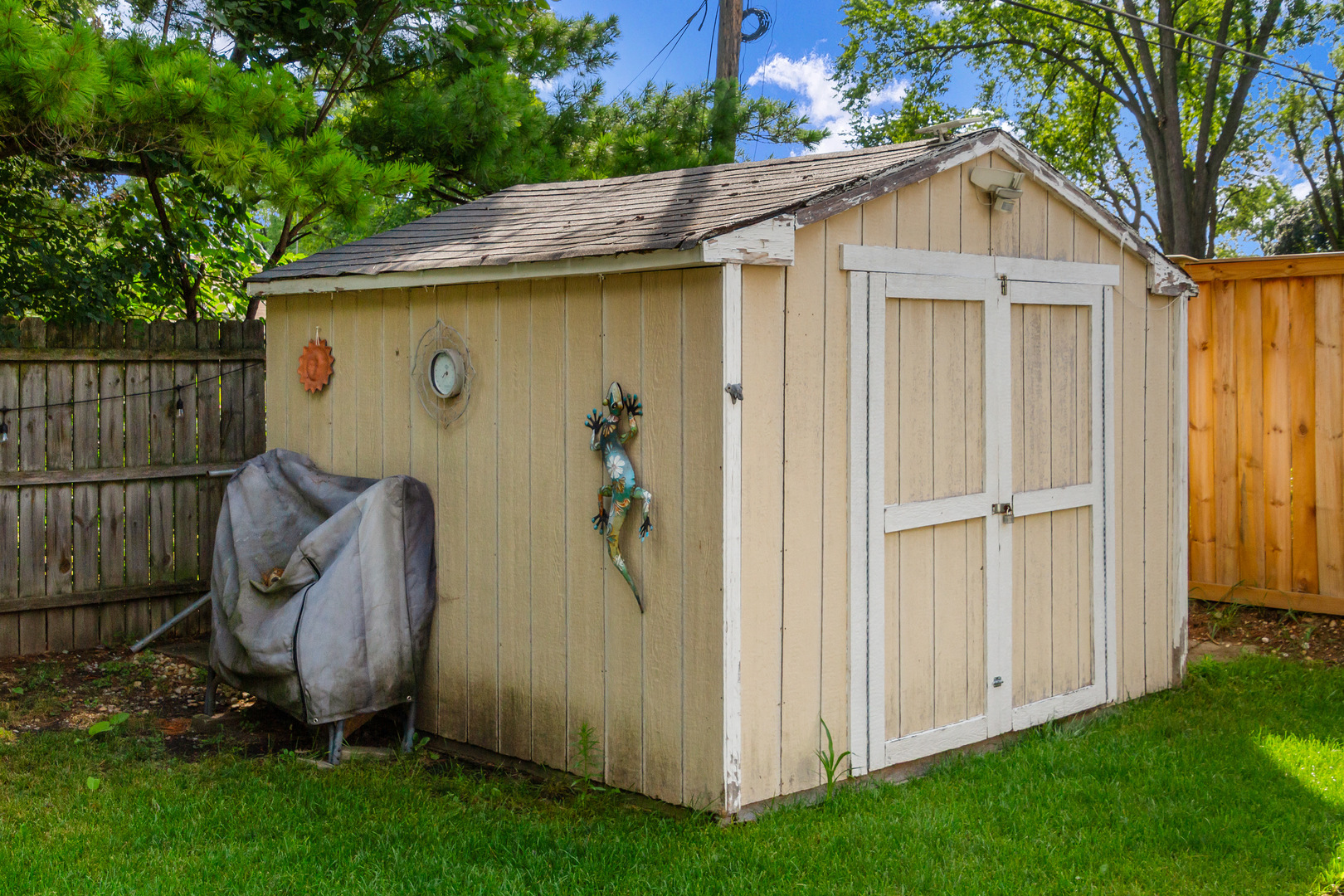 261 N Shaddle Avenue, Mundelein, IL 60060