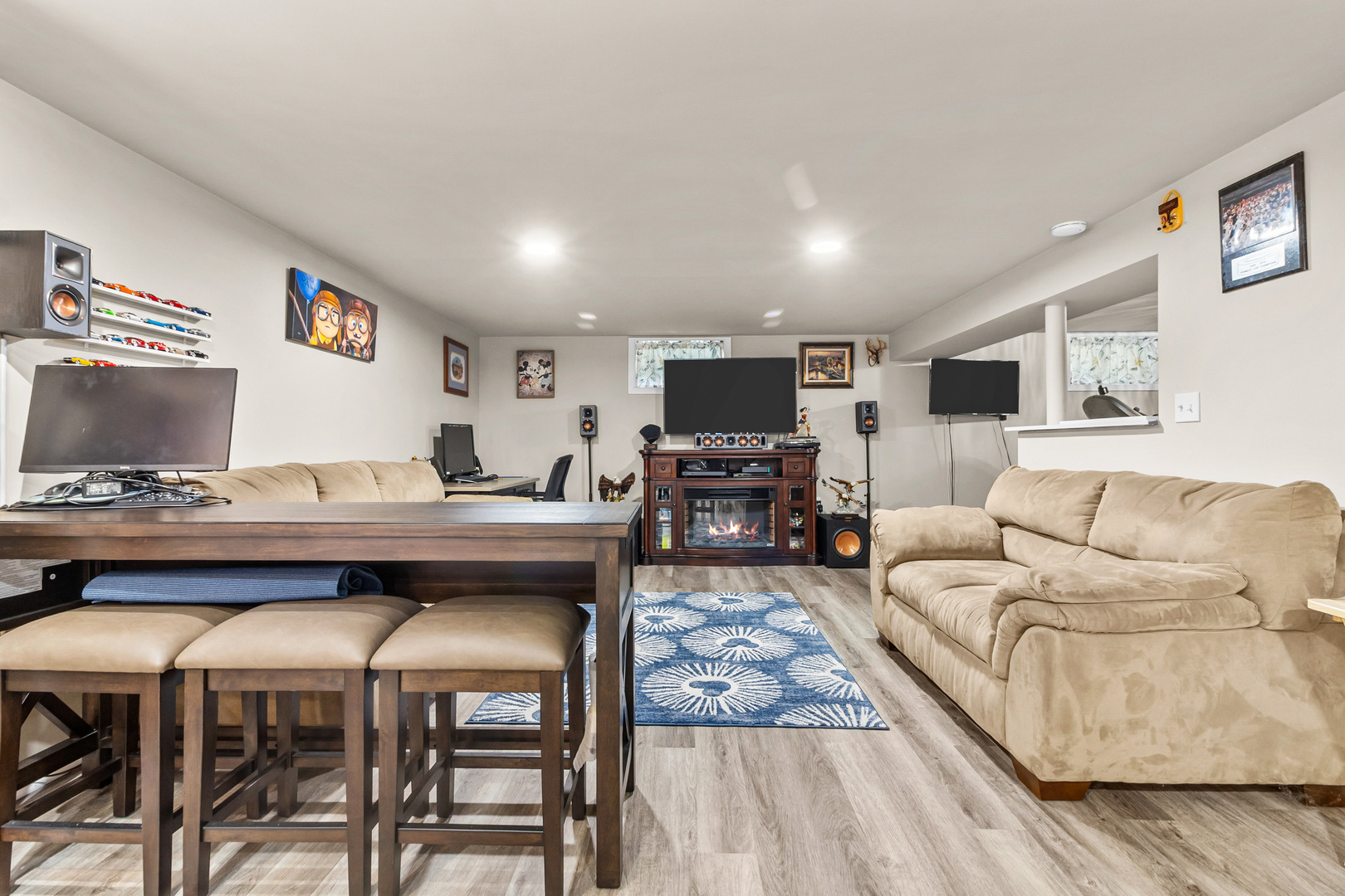 261 N Shaddle Avenue, Mundelein, IL 60060