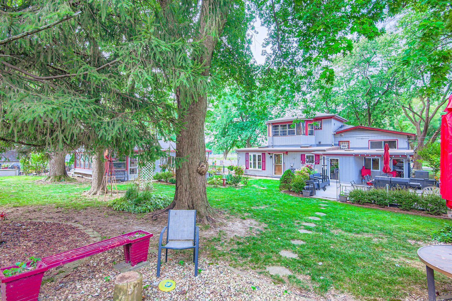 17121 Ozark Avenue, Tinley Park, IL 60477