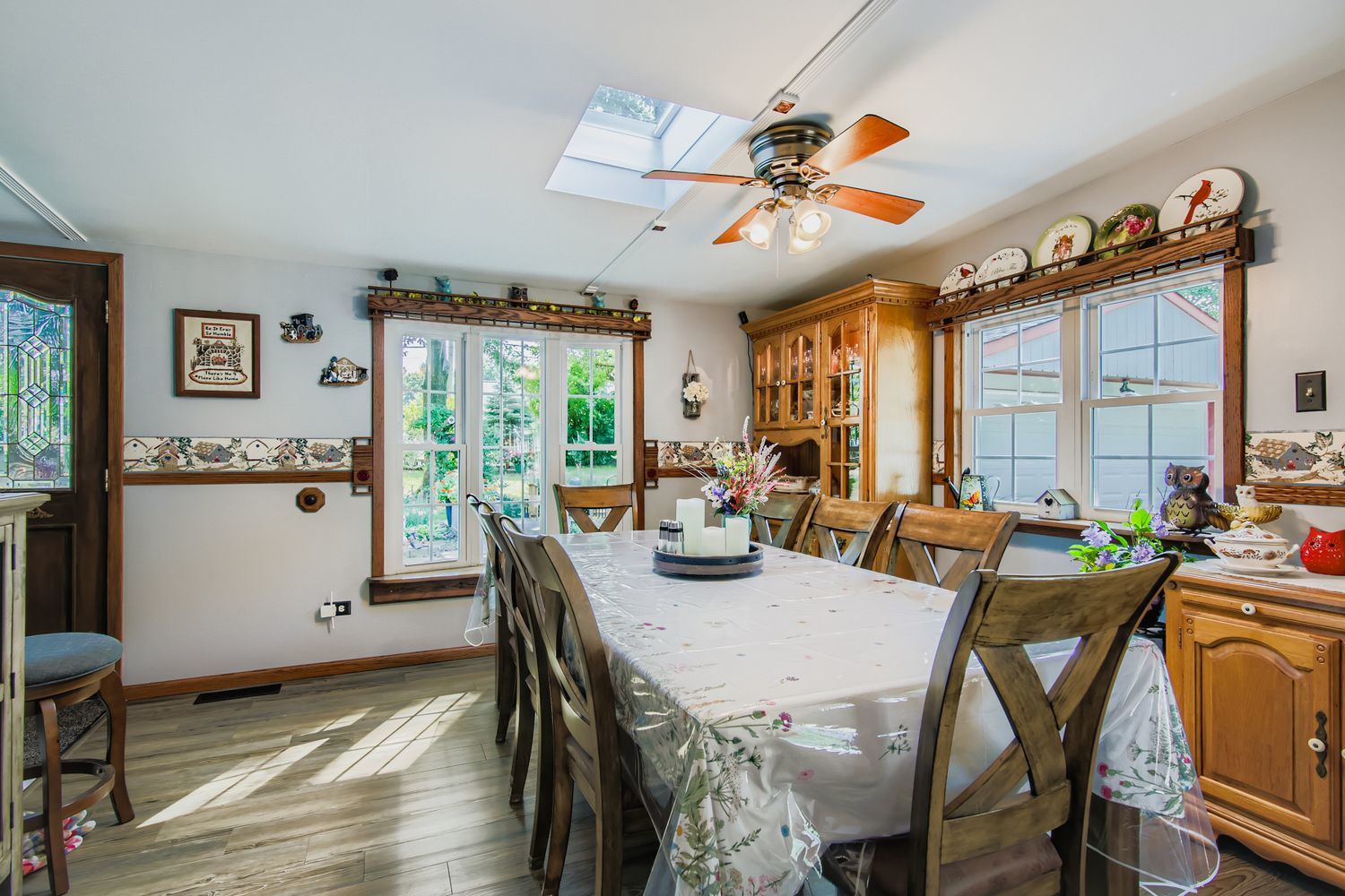 17121 Ozark Avenue, Tinley Park, IL 60477