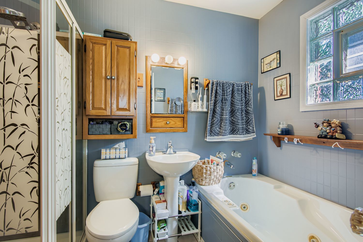17121 Ozark Avenue, Tinley Park, IL 60477